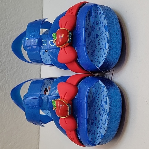 Crocs Kids Snow White Isabella Sandals Bright Cobalt Size US J3 - Picture 6 of 17